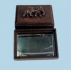 Item # TB-3 R Elephant - This box is made from MDF wood. The sizing is @ 6cm x 5cm x 8.5cm and has a mirror glued on the inside of the lid. Always a good sell for our customers. . This style Normally sold in pack of 10 boxes.